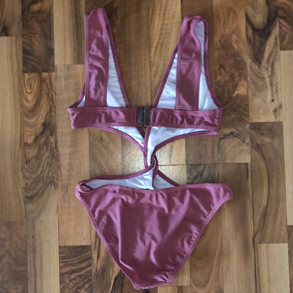 CUTOUT SWIMSUIT - Picture 2 of 3